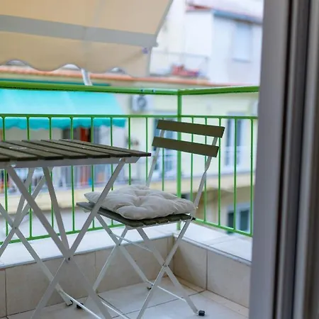 Niovi - 3min Walk To Seafront - 500 Mbps Apartment Thessaloniki