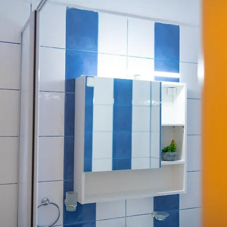 Niovi - 3min Walk To Seafront - 500 Mbps Apartment Thessaloniki
