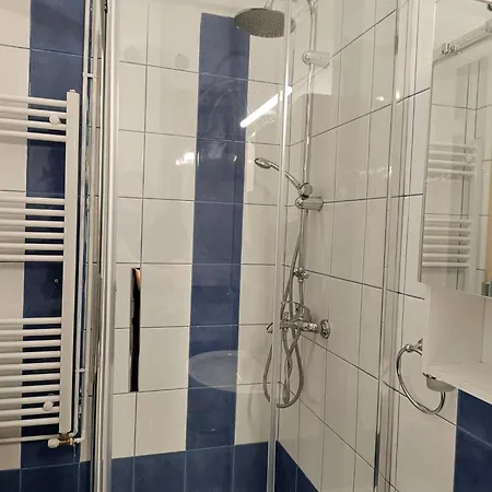 Apartmán Niovi - 3min Walk To Seafront - 500 Mbps