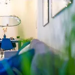 Apartman Niovi - 3min Walk To Promenade - 500 Mbps Fiber Szaloniki