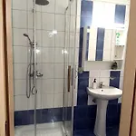 Niovi - 3min Walk To Promenade - 500 Mbps Fiber Apartman