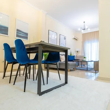 Niovi - 3min Walk To Seafront - 500 Mbps شقة