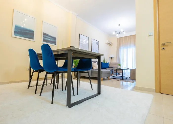 Niovi - 3min Walk To Promenade - 500 Mbps Fiber Apartment