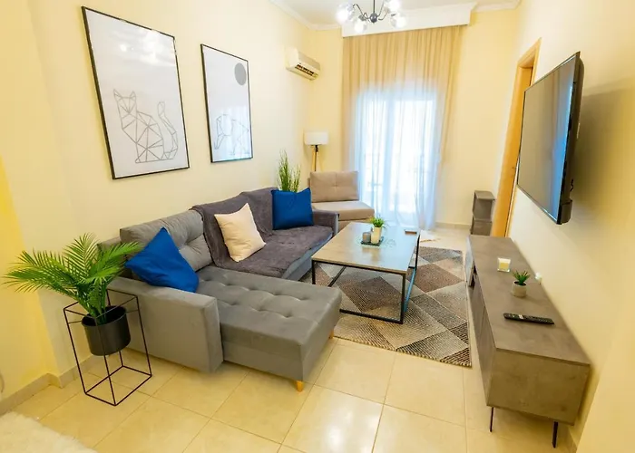 Niovi - 3min Walk To Promenade - 500 Mbps Fiber Apartament *